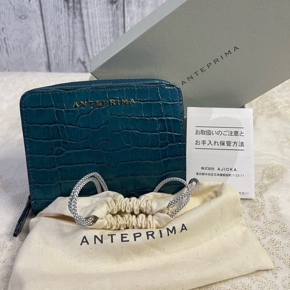 ANTEPRIMA compact leather wallet in deep blue - Picture 11 of 13